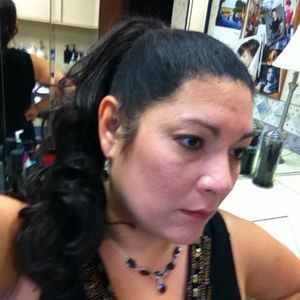 Meet your Posher, Tania